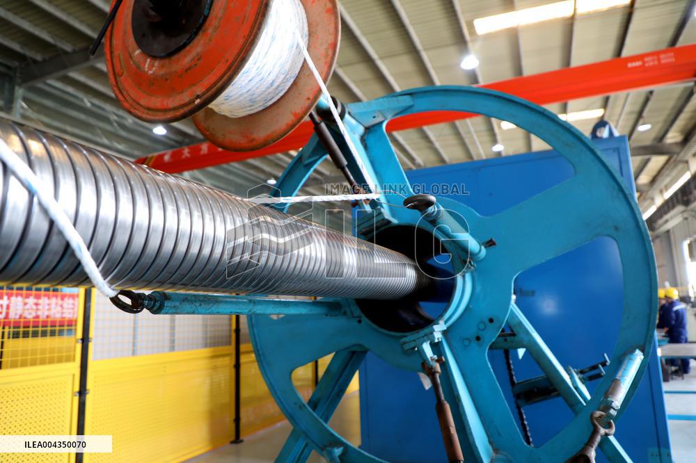 China First 2000 Meter Ultra Deep Sample Tube Production