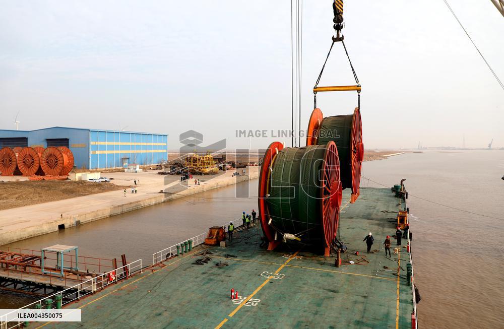 China First 2000 Meter Ultra Deep Sample Tube Production