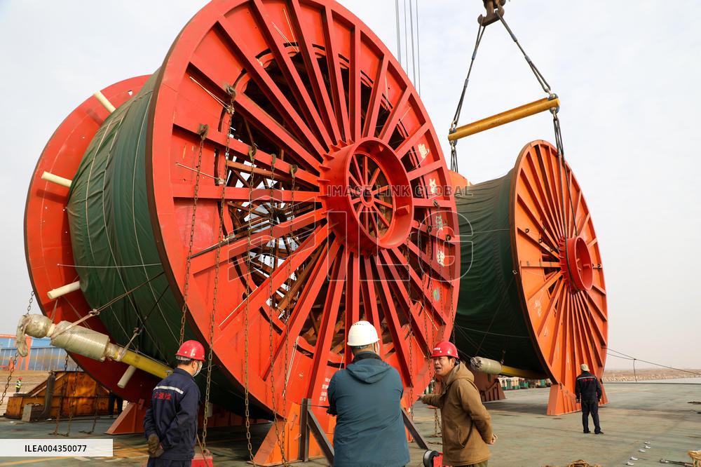 China First 2000 Meter Ultra Deep Sample Tube Production