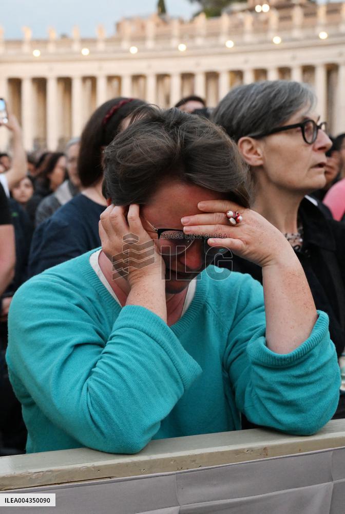 Rosary Prayer for Pope Francis - Vatican