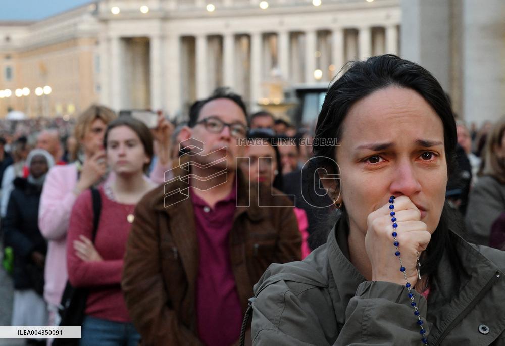 Rosary Prayer for Pope Francis - Vatican