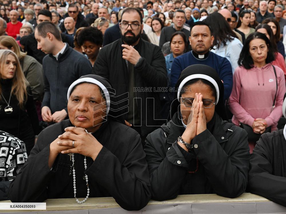 Rosary Prayer for Pope Francis - Vatican