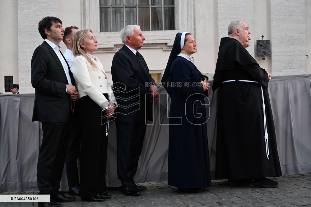 Rosary Prayer for Pope Francis - Vatican