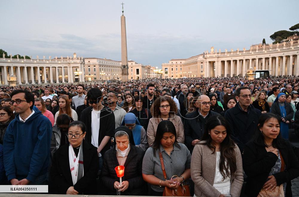Rosary Prayer for Pope Francis - Vatican