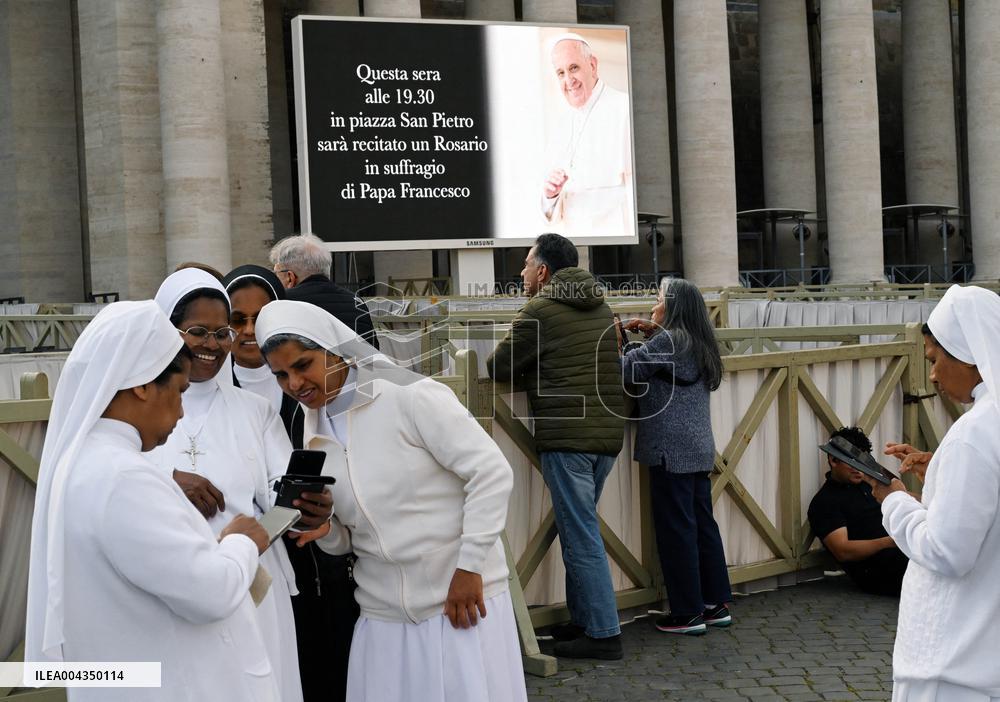 Rosary Prayer for Pope Francis - Vatican