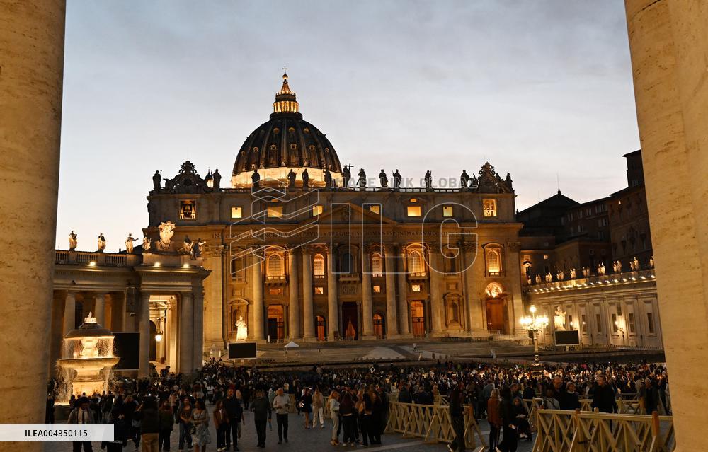 Rosary Prayer for Pope Francis - Vatican