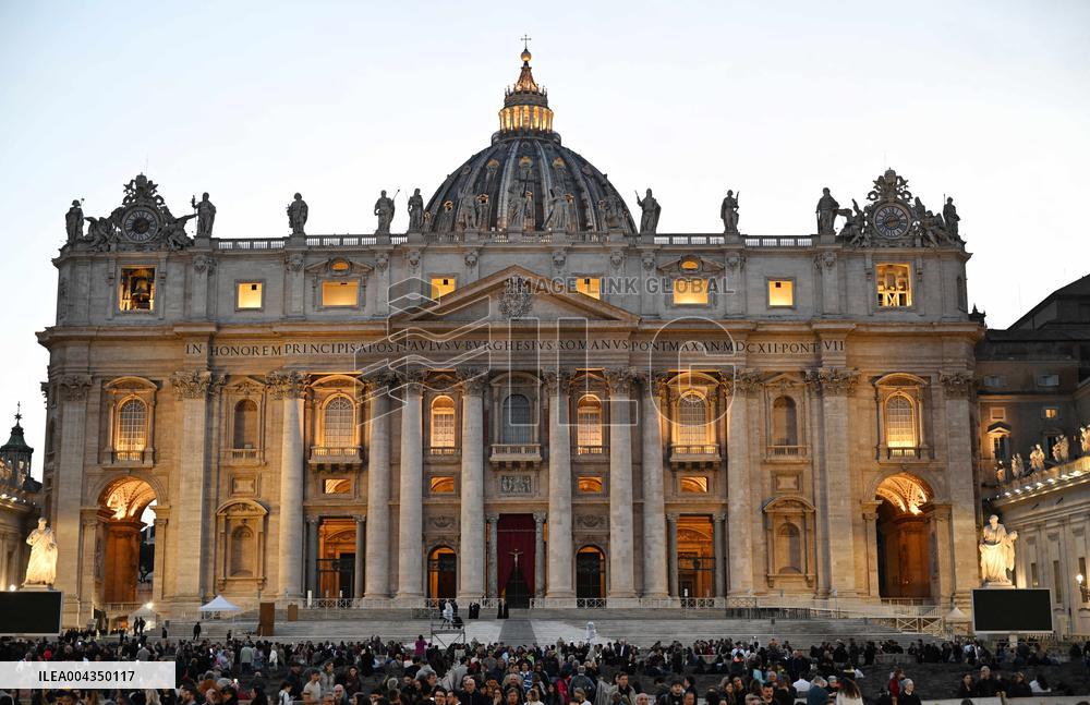 Rosary Prayer for Pope Francis - Vatican