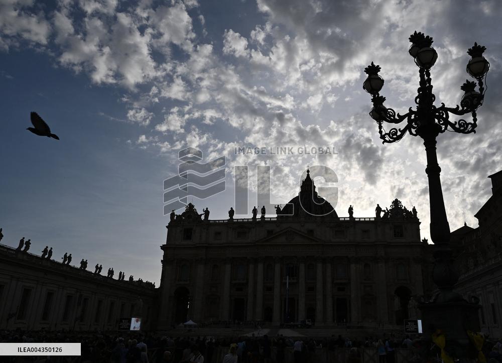 Rosary Prayer for Pope Francis - Vatican