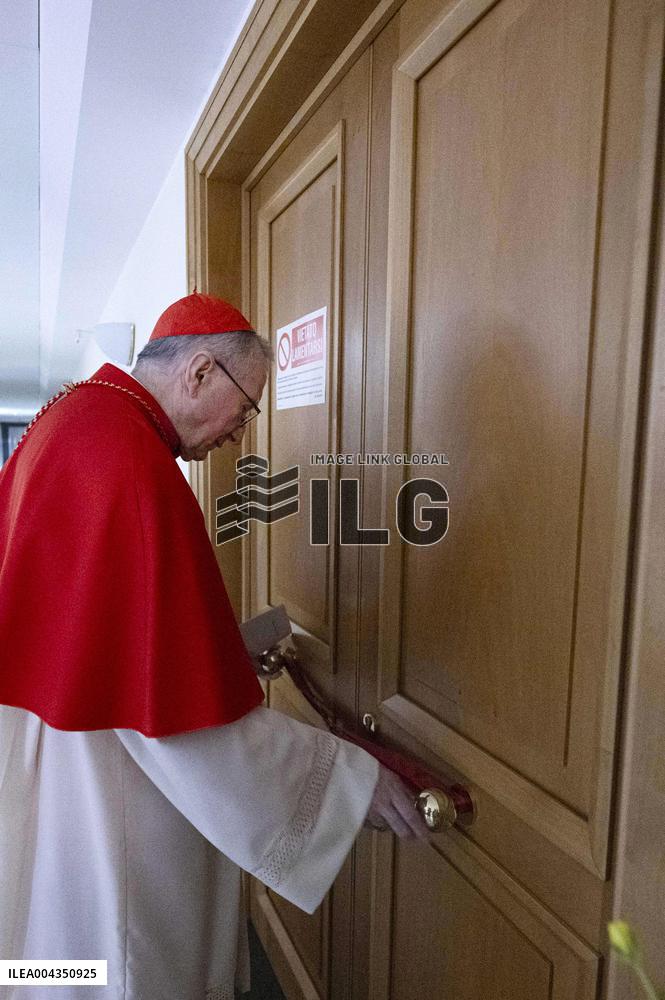 The Sealing Of The Papal Apartments - Vatican