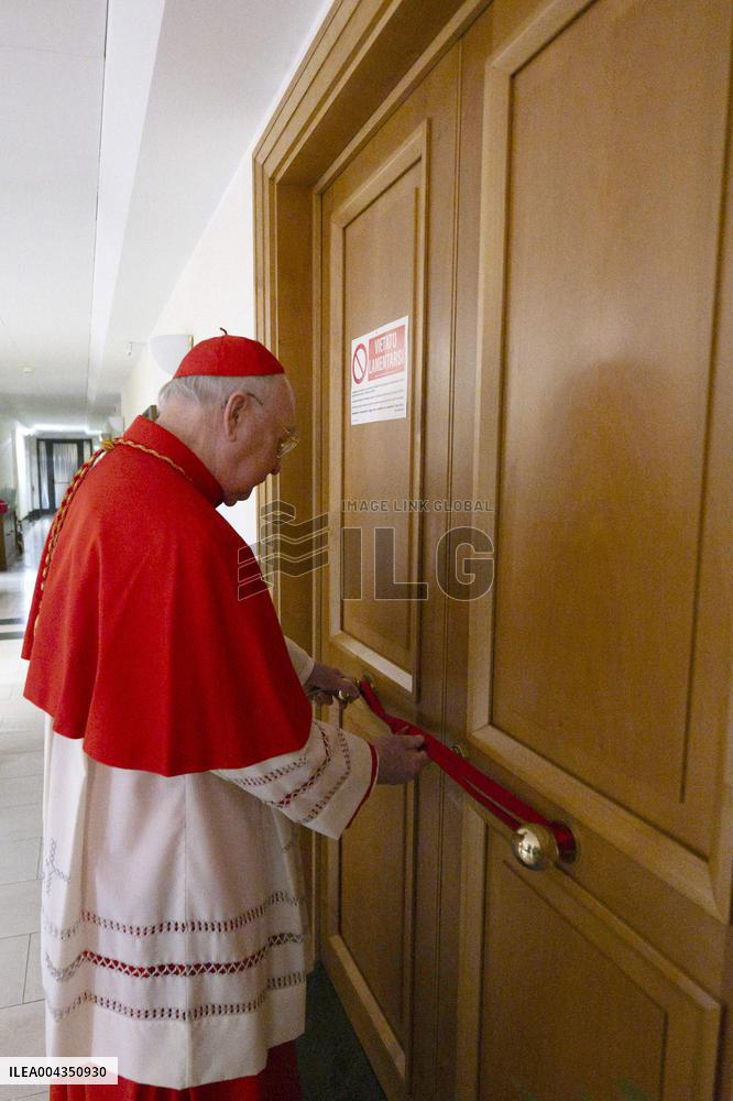 The Sealing Of The Papal Apartments - Vatican