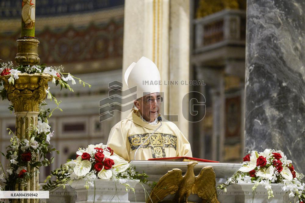 Rosary Prayer for Pope Francis - Rome