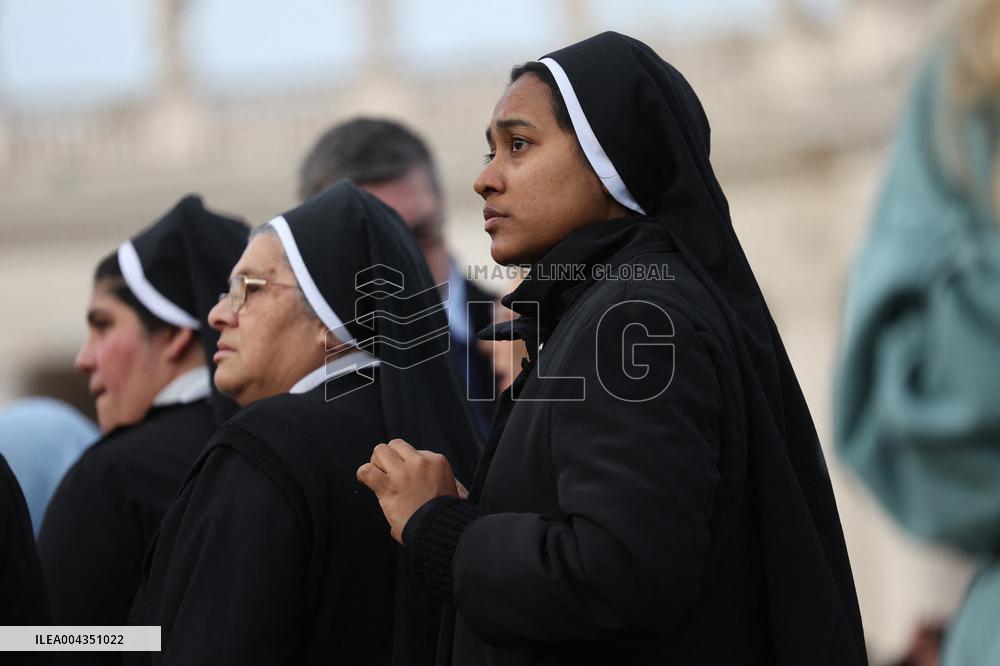 Rosary Prayer for Pope Francis - Vatican