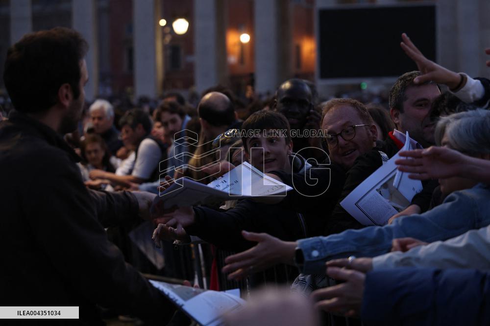 Rosary Prayer for Pope Francis - Vatican
