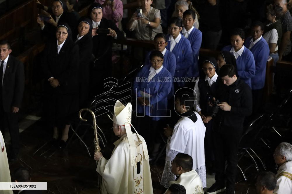 Rosary Prayer for Pope Francis in Mexico