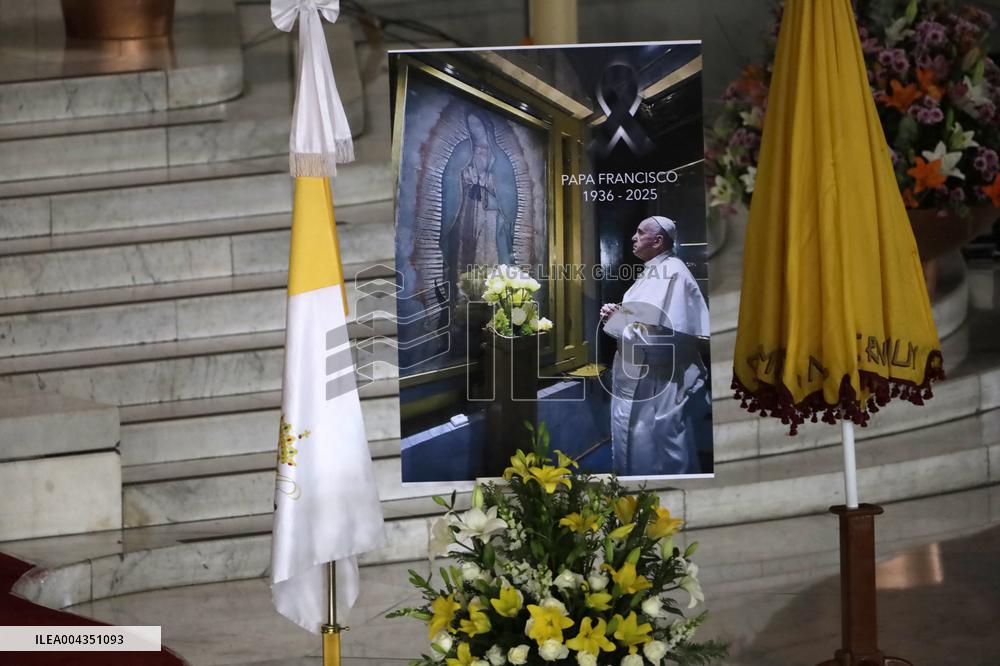 Rosary Prayer for Pope Francis in Mexico