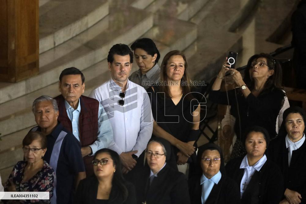 Rosary Prayer for Pope Francis in Mexico