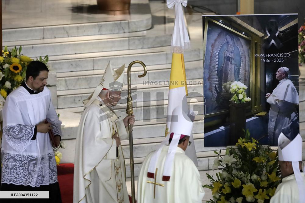 Rosary Prayer for Pope Francis in Mexico