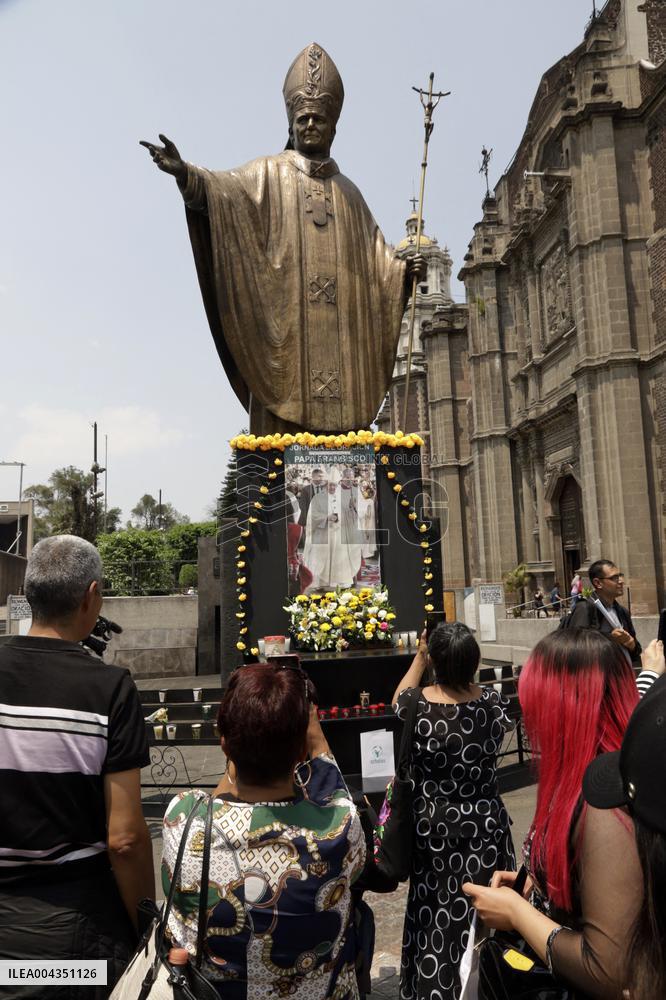 Rosary Prayer for Pope Francis in Mexico