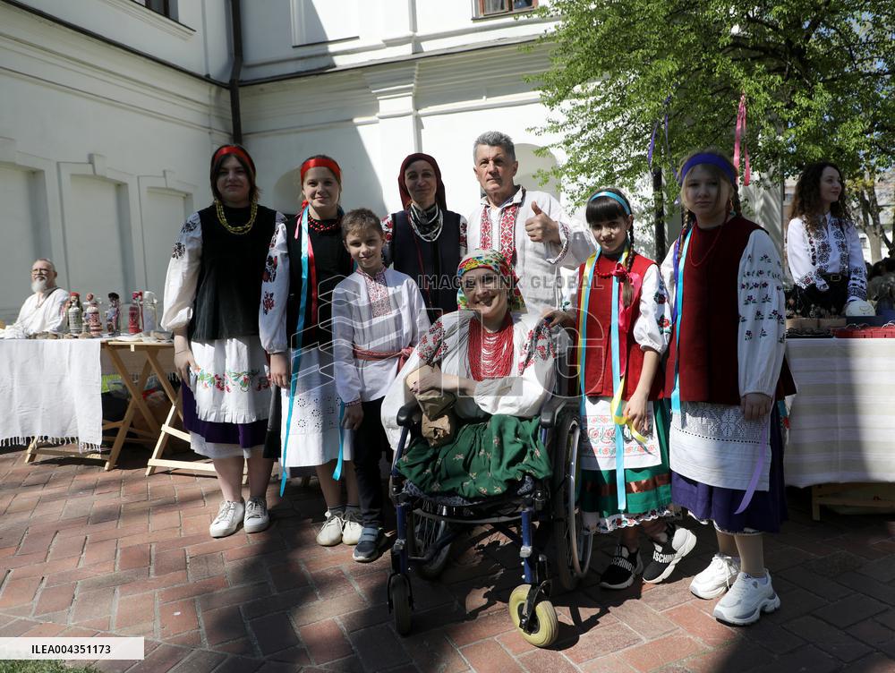 Folk crafts fair at Saint Sophia of Kyiv