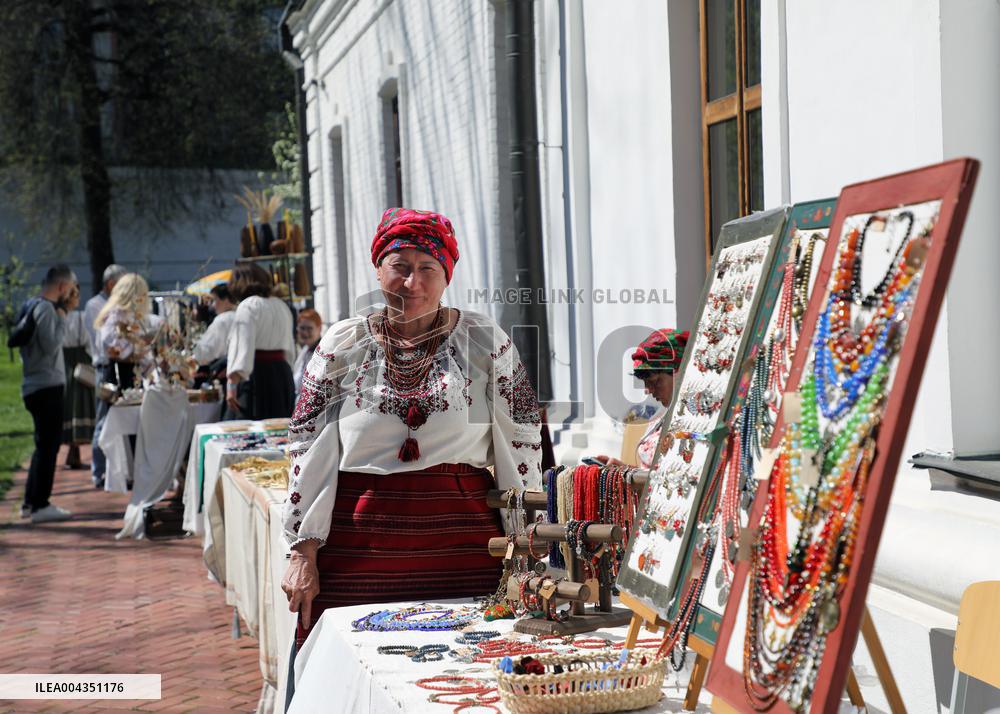 Folk crafts fair at Saint Sophia of Kyiv