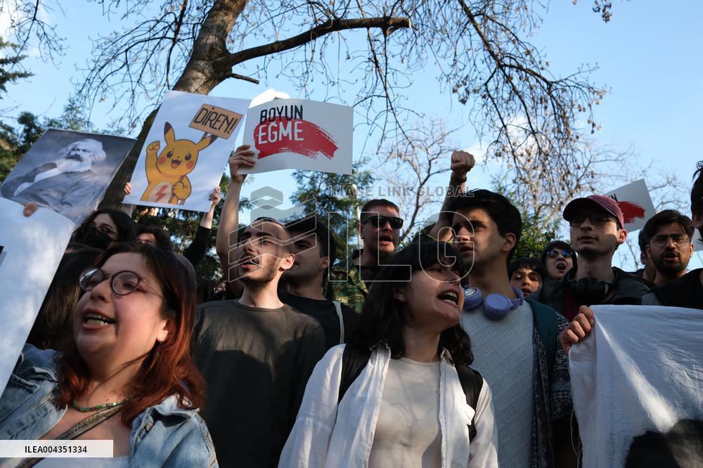 High School And  College Students Protest In Ankara
