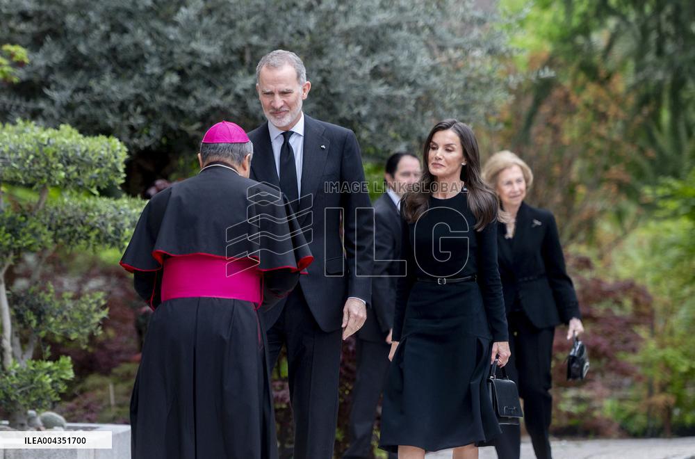 Spanish Royal Pay Tribute to Pope Francis - Madrid