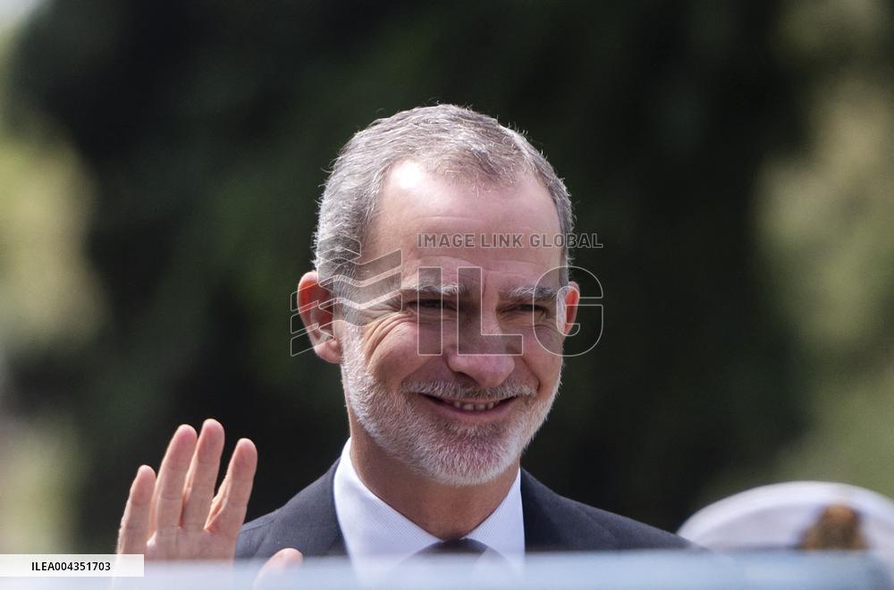 Spanish Royal Pay Tribute to Pope Francis - Madrid