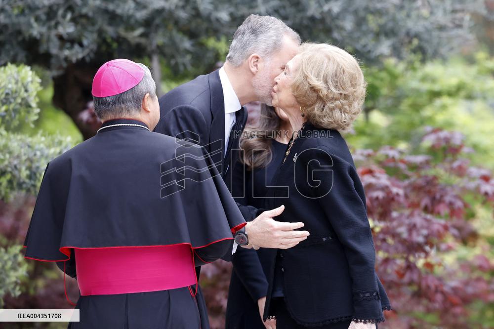 Spanish Royal Pay Tribute to Pope Francis - Madrid