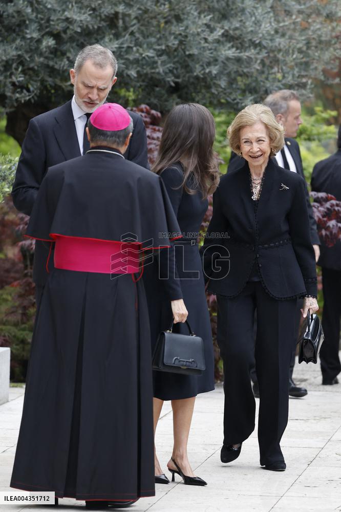 Spanish Royal Pay Tribute to Pope Francis - Madrid