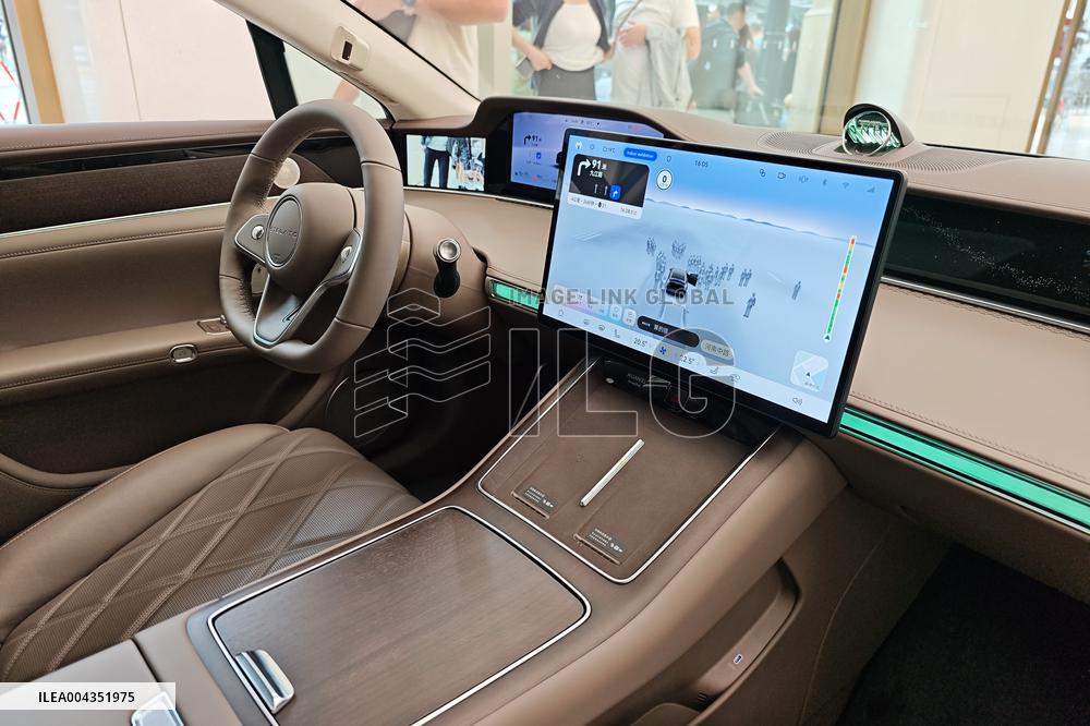 Huawei STELATO S9 Vehicle