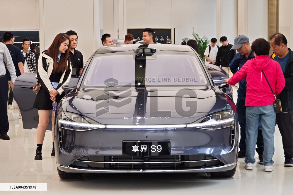 Huawei STELATO S9 Vehicle