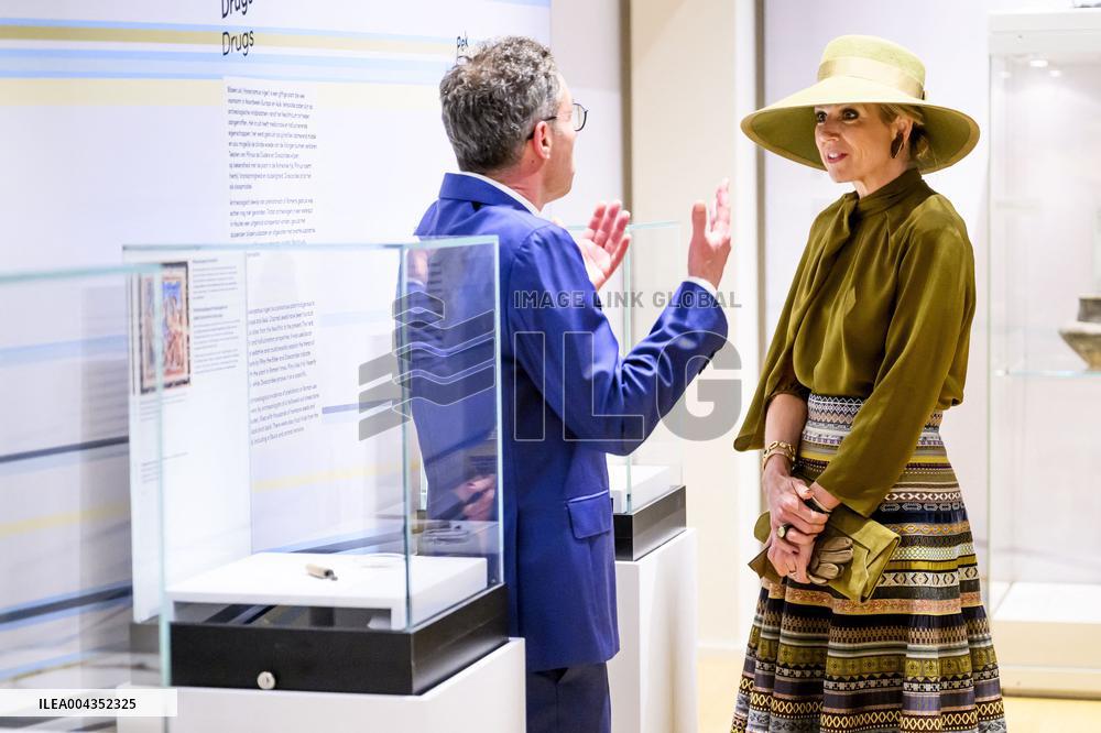 Queen Maxima at Exhibition on 25 Years of Archaeology - Leiden