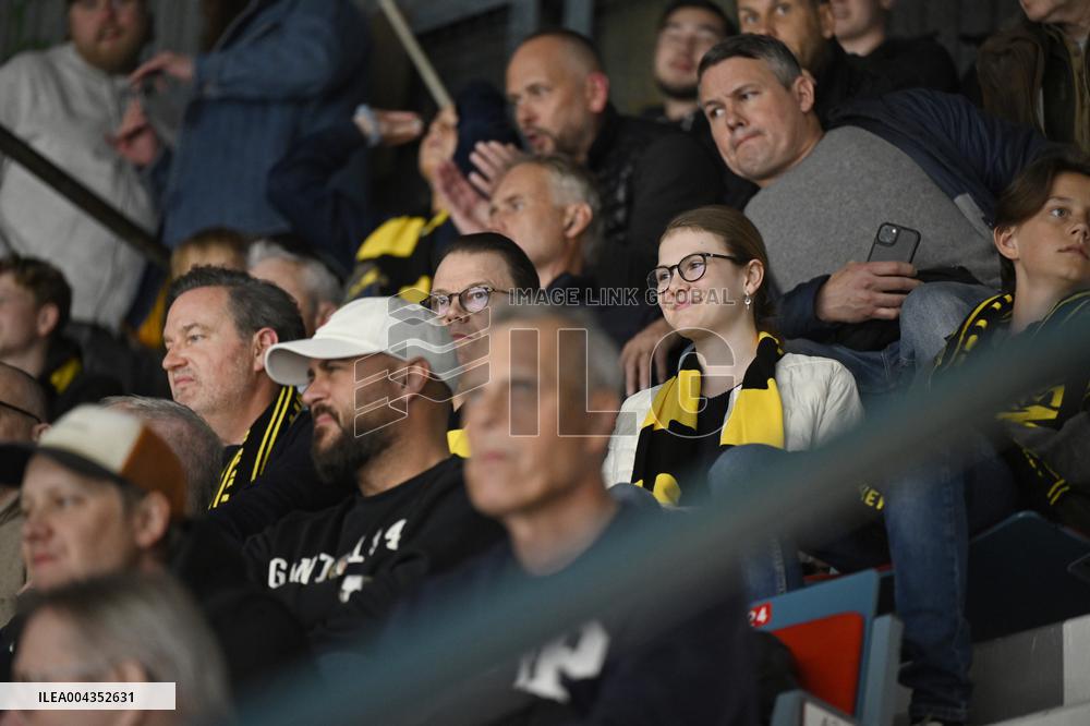 ROYALS AT HOCKEY MATCH