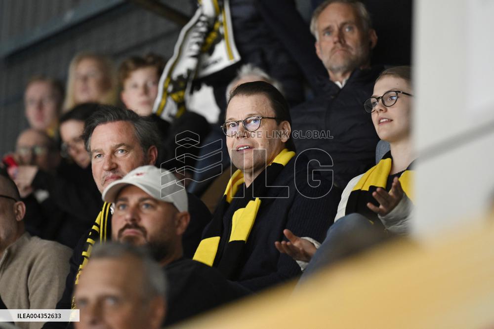 ROYALS AT HOCKEY MATCH