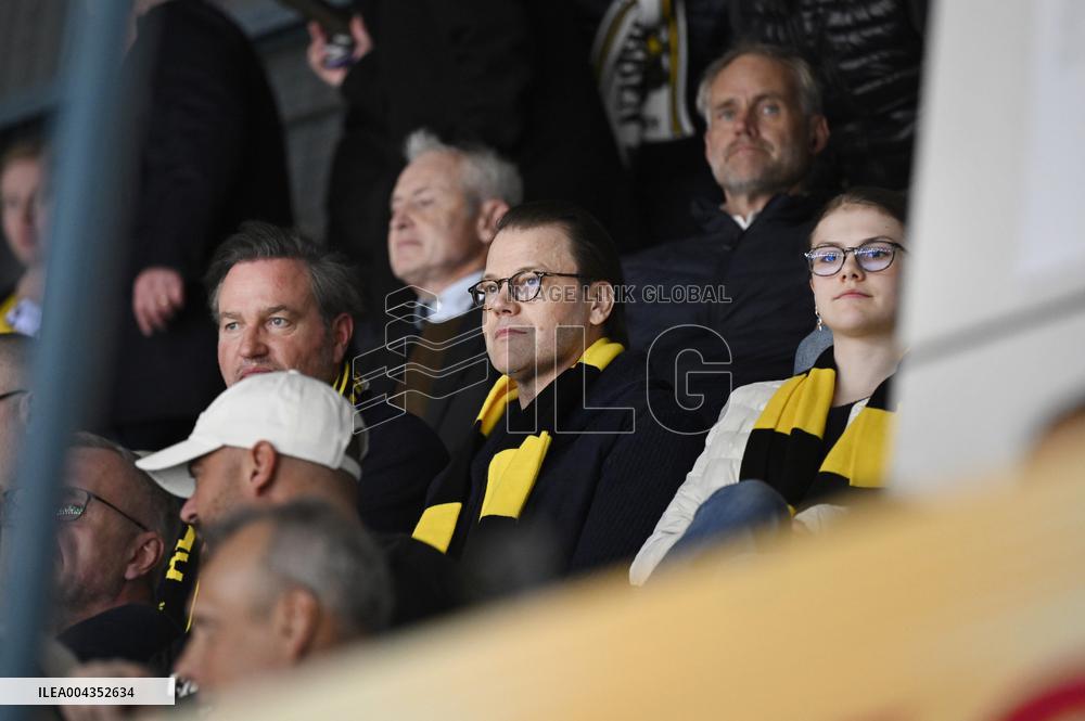 ROYALS AT HOCKEY MATCH