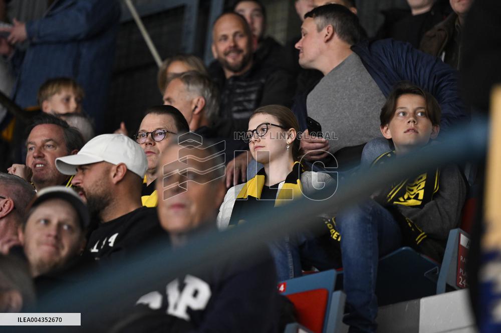 ROYALS AT HOCKEY MATCH