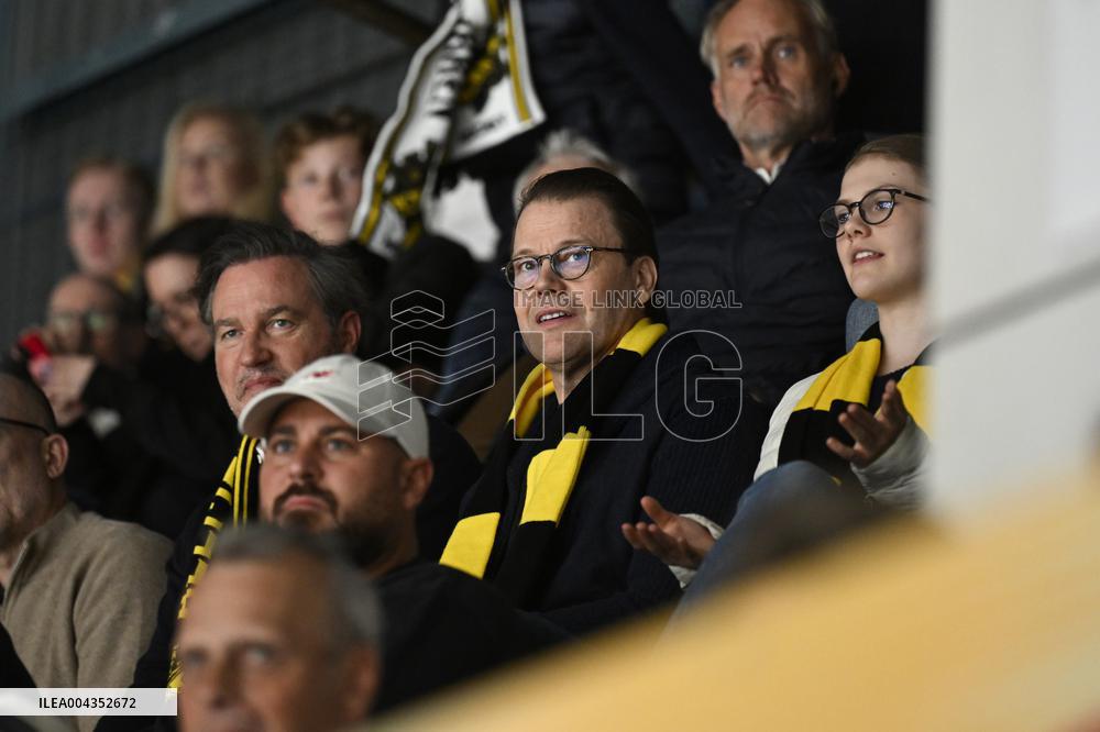 ROYALS AT HOCKEY MATCH