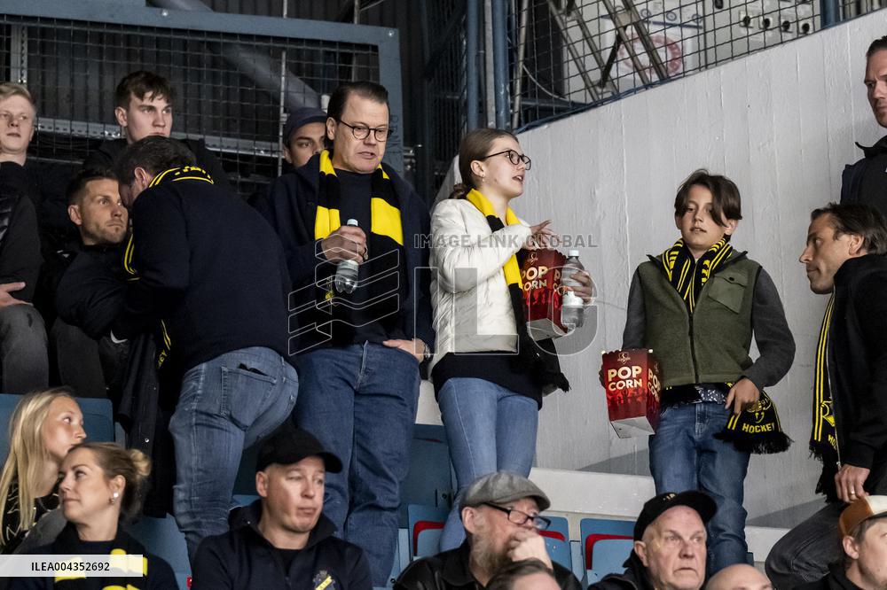 ROYALS AT HOCKEY MATCH