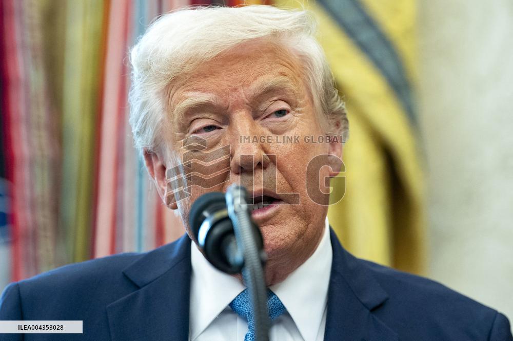 Paul Atkins Sworn-In as SEC Commissioner in Washington, DC