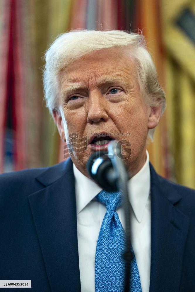 Paul Atkins Sworn-In as SEC Commissioner in Washington, DC