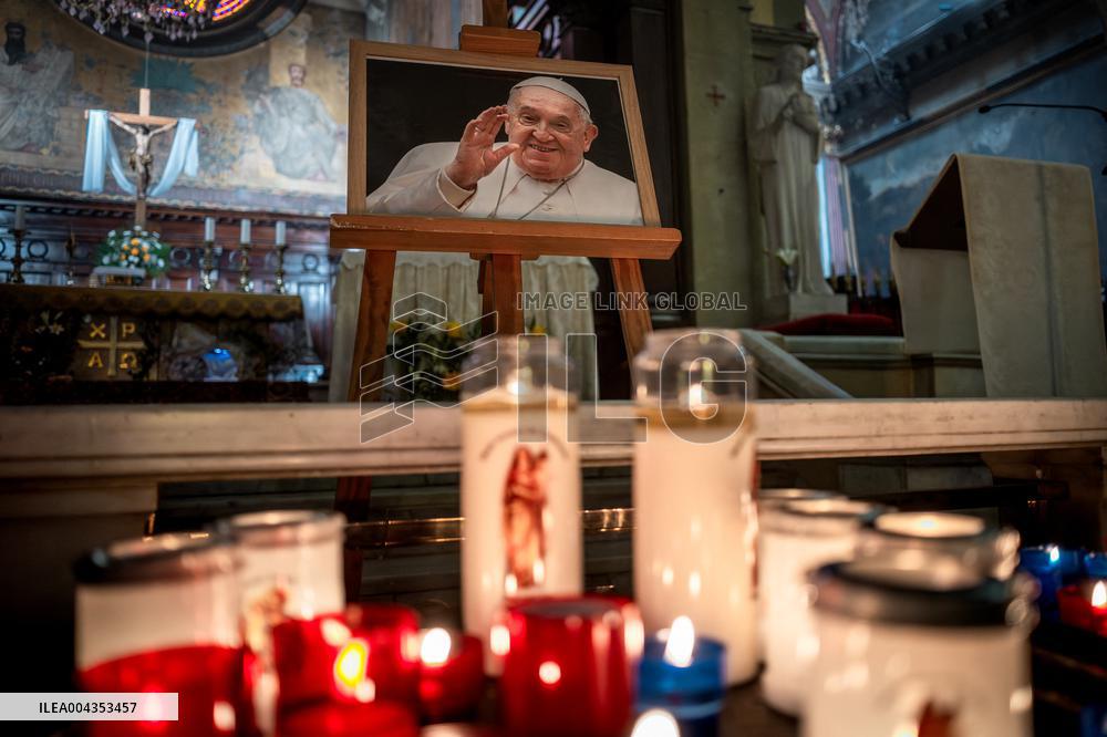 Tribute to Pope Francis - Toulon