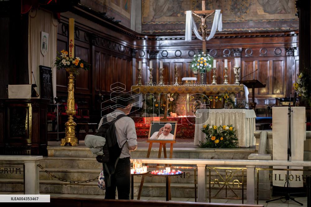 Tribute to Pope Francis - Toulon