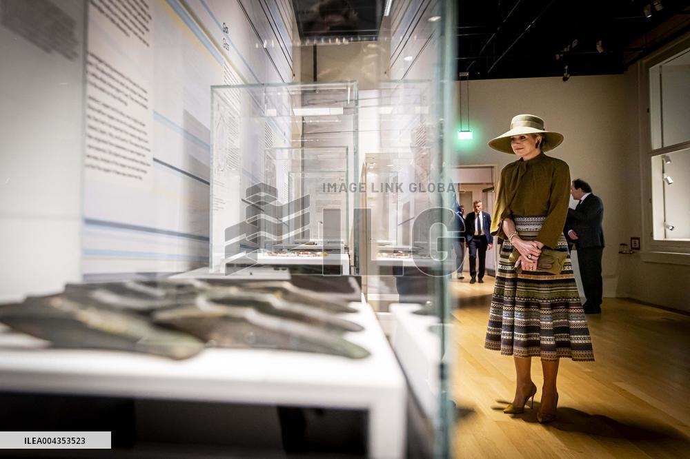 Queen Maxima at Exhibition on 25 Years of Archaeology - Leiden