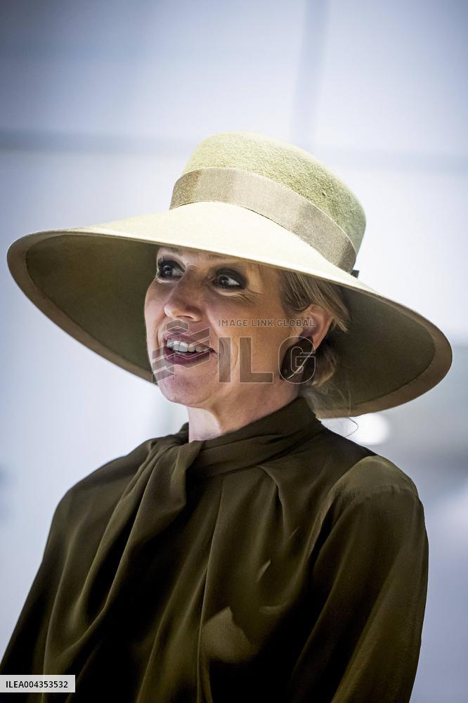 Queen Maxima at Exhibition on 25 Years of Archaeology - Leiden