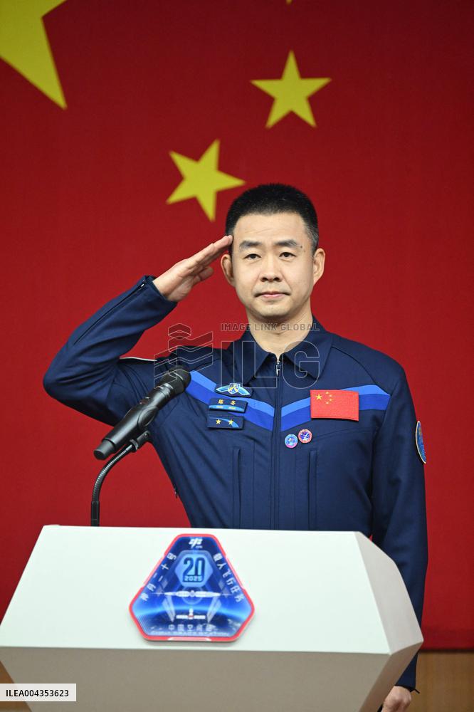 Shenzhou 20 Presentation Crew and Press Conference in China