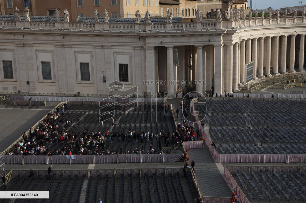 Transfer of the coffin of Roman Pontiff Francis to the vatican Basilica