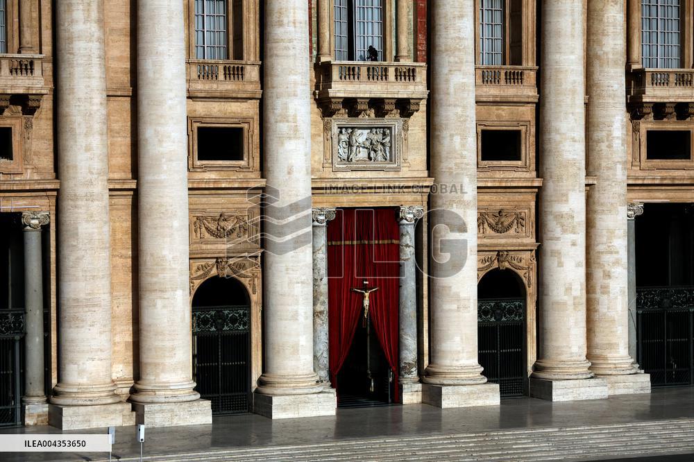 Transfer of the coffin of Roman Pontiff Francis to the vatican Basilica