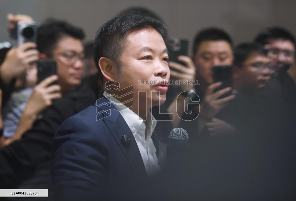 He Xiaopeng Attended Shanghai Auto Show