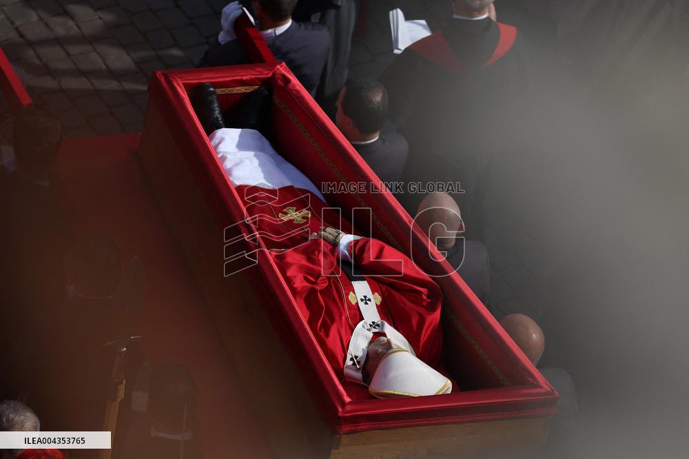 Transfer of The Coffin of Pope Francis - Vatican