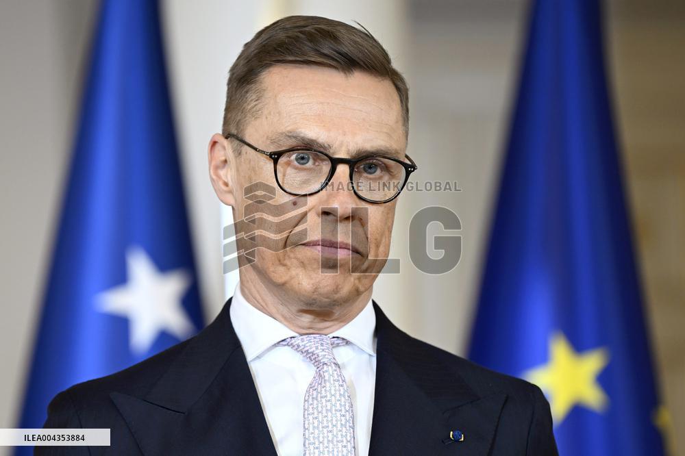 Finnish President and Kosovan President meeting